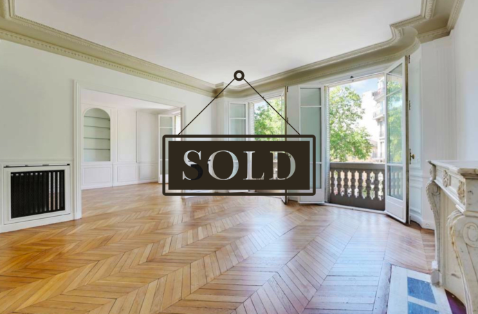 Paris 7 Invalides  -152 m²